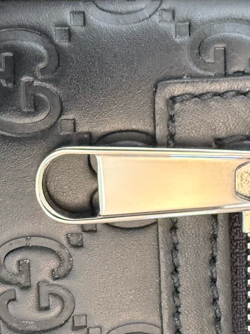 Gucci Black Monogram Leather Messenger Bag - Picture 9 of 16
